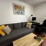 Cozy Parisian Flat In 11Th Arr